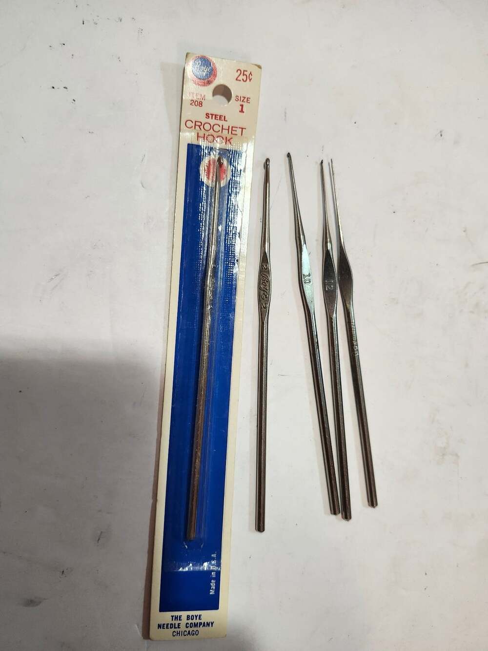 Boye Steel Crochet Hooks Assorted Sizes Vintage Lot, sizes 1,2,10,12 &13